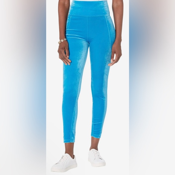 Lilly Pulitzer 2 Piece Set - Size L - Picture 2 of 16